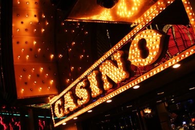 88bigslot live dealer studio with professional croupier and multi-camera broadcast setup